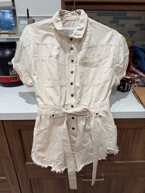 BDG Urban Outfitters  Button-Front Short Sleeve Romper with Belt